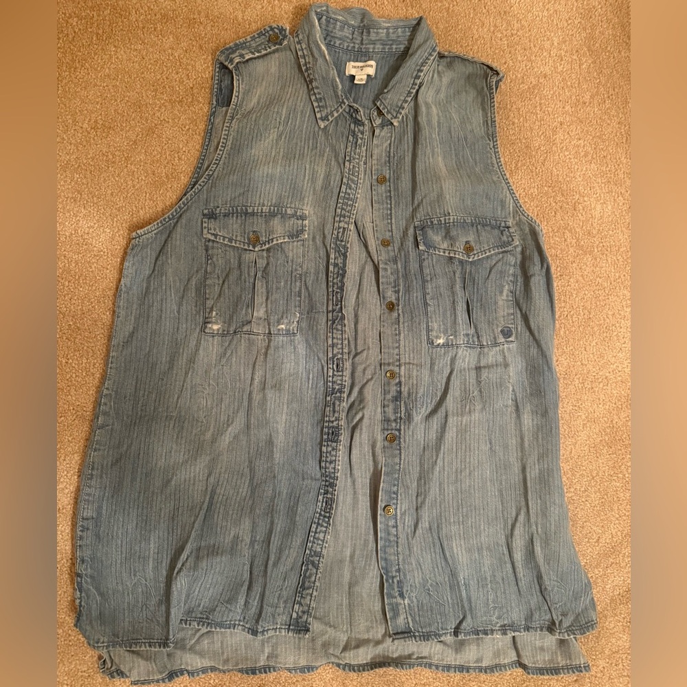 True Religion Sleeveless Denim Button-Up Shirt Sz L